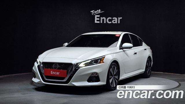 Nissan Altima 2019