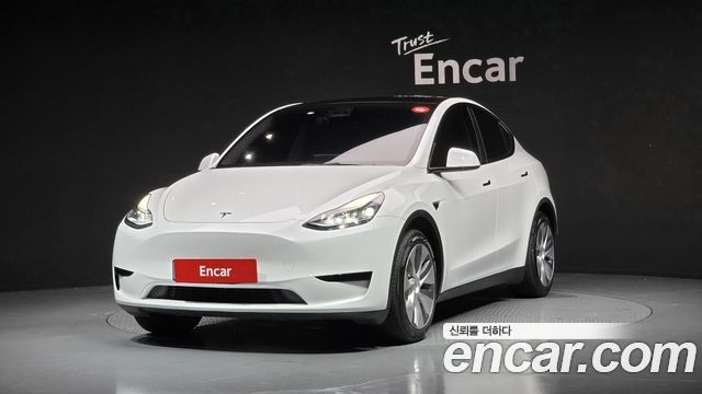 Tesla Model Y 2023