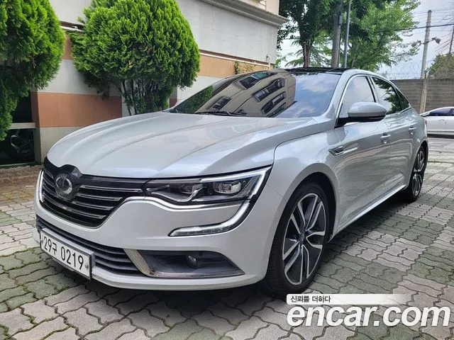Renault SM6 2016