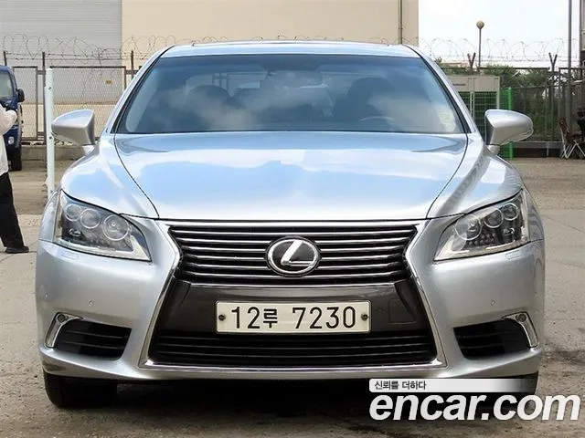 Lexus LS 2014
