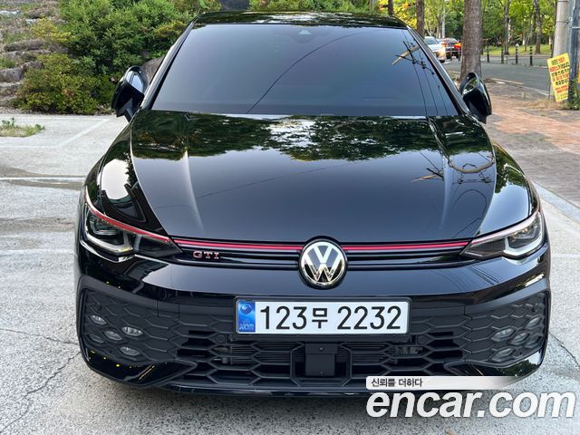 Volkswagen Golf 2025