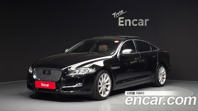 Jaguar XJ 2016