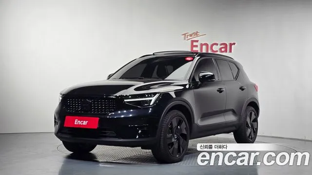 Volvo XC40 2024