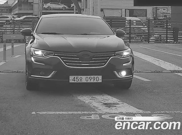 Renault SM6 2016