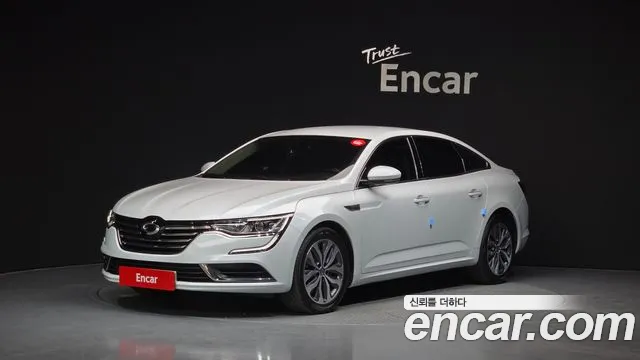 Renault SM6 2016