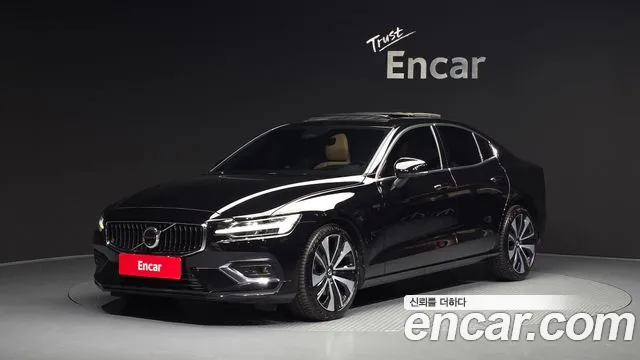 Volvo S60 2024