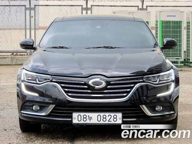 Renault SM6 2016