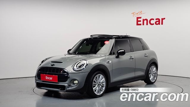 MINI Cooper 2016