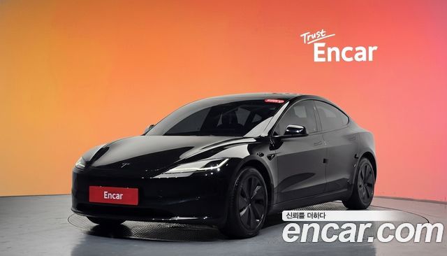 Tesla Model 3 2024