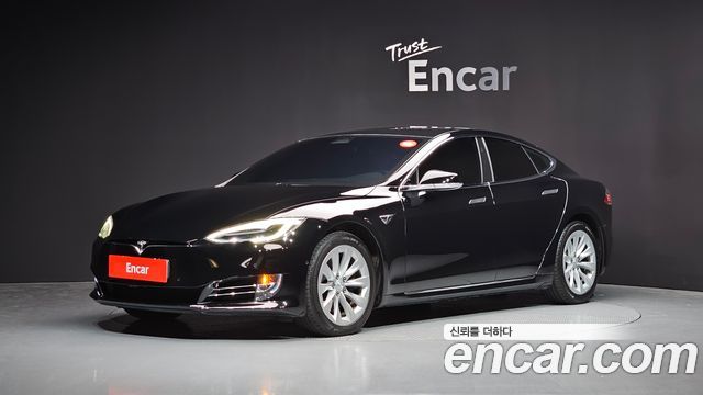 Tesla Model S 2020
