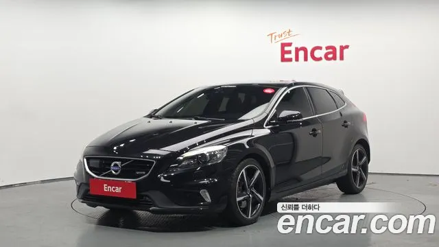 Volvo V40 2015