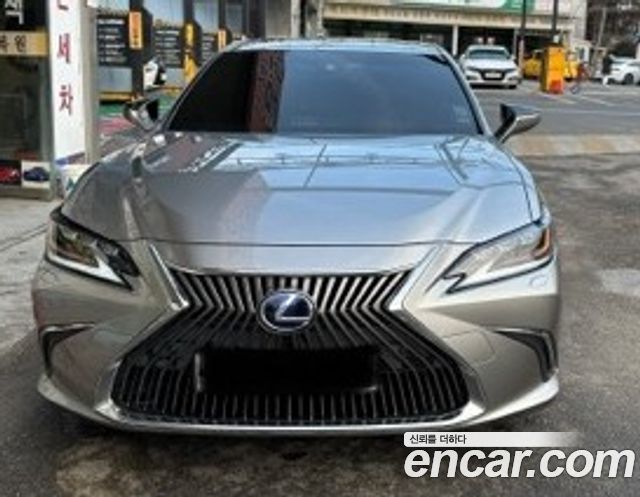 Lexus ES 2021