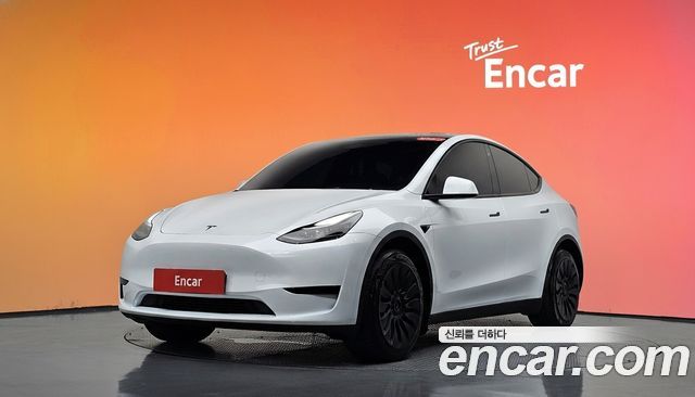 Tesla Model Y 2023