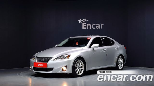 Lexus IS 2010