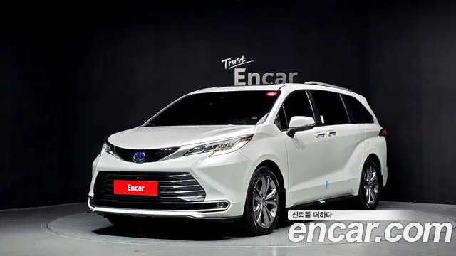 Toyota Sienna 2024