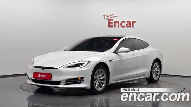 Tesla Model S 2019