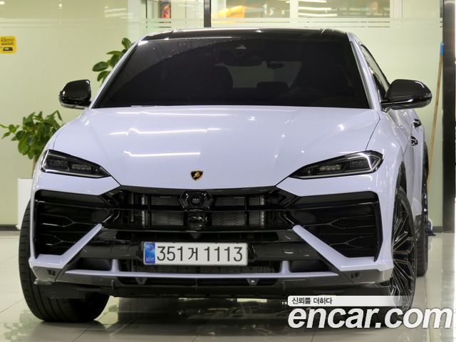Lamborghini Urus 2025
