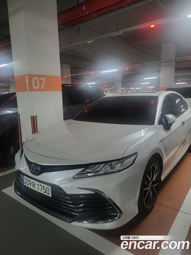 Toyota Camry 2024