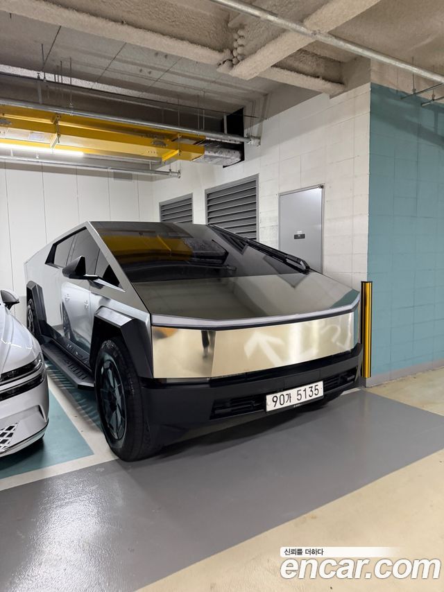 Tesla Cybertruck 2024