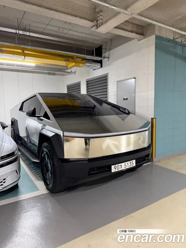 Tesla Cybertruck 2024
