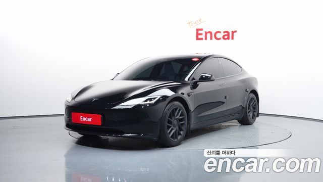 Tesla Model 3 2024