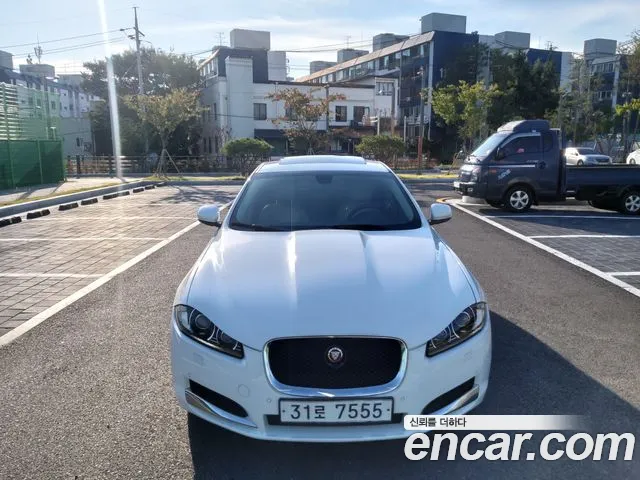 Jaguar XF 2013