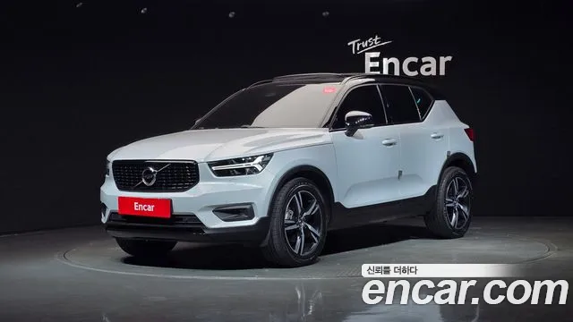 Volvo XC40 2021