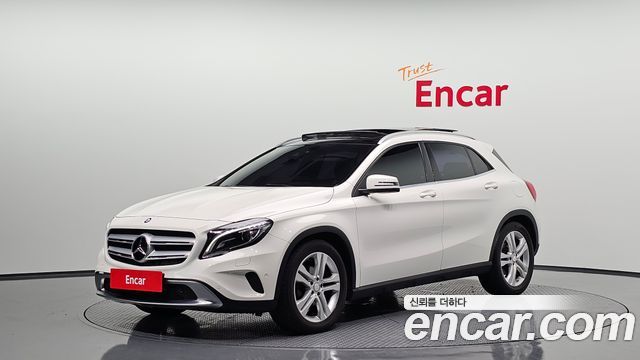 Mercedes-Benz GLA-Class 2016