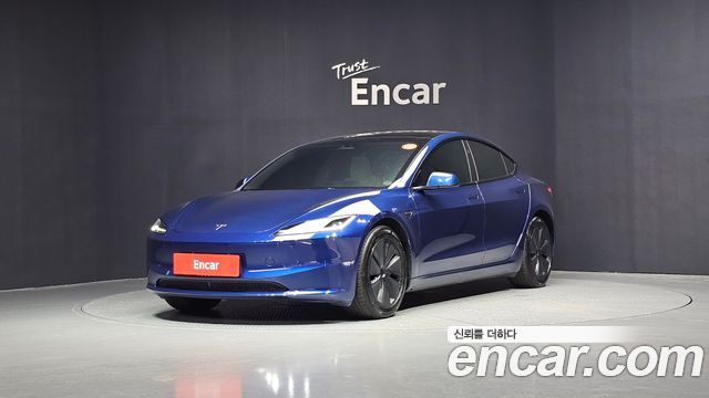 Tesla Model 3 2024