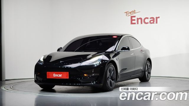 Tesla Model 3 2020