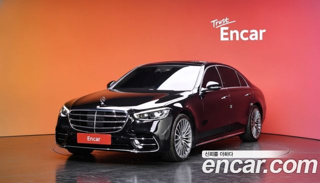 Mercedes-Benz S-Class 2025