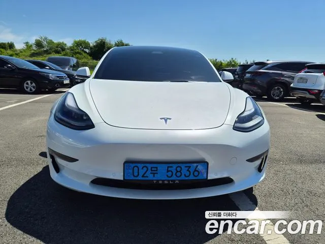 Tesla Model 3 2022