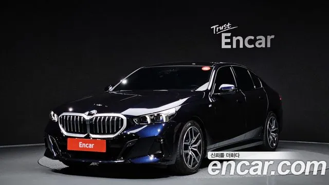 BMW 5-Series 2024