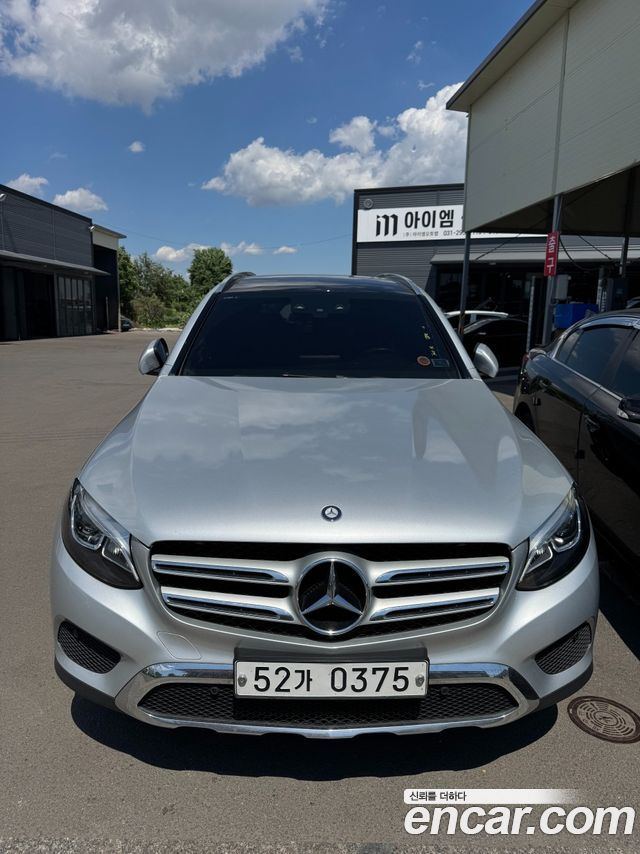 Mercedes-Benz GLC-Class 2016