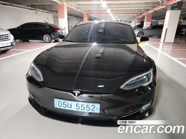 Tesla Model S 2018