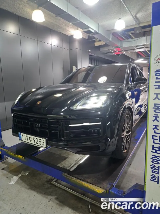 Porsche Cayenne 2025