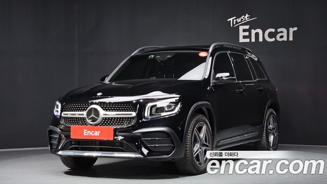 Mercedes-Benz GLB-Class 2023