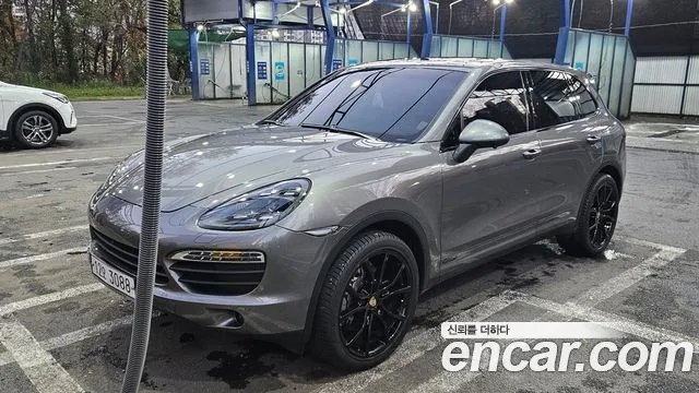 Porsche Cayenne 2011