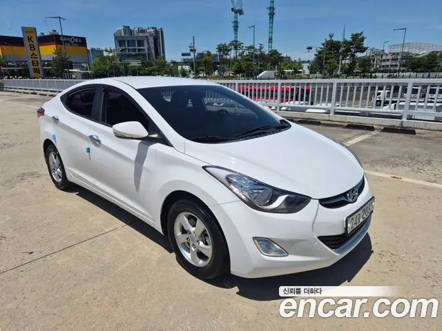Hyundai Avante 2012