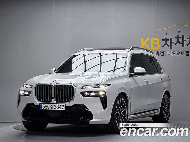 BMW X7 2025