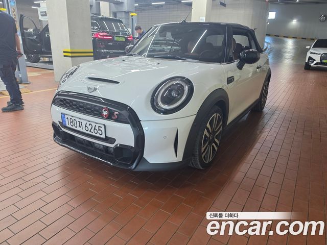 MINI Cooper Convertible 2024