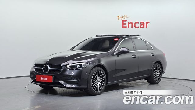 Mercedes-Benz C-Class 2025