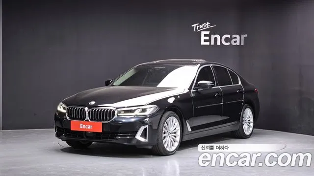 BMW 5-Series 2023