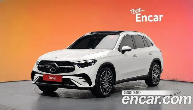 Mercedes-Benz GLC-Class 2025
