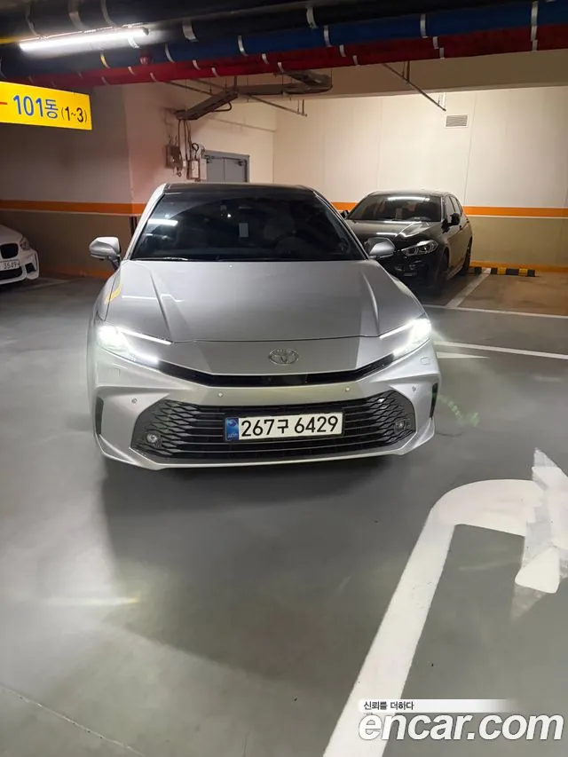 Toyota Camry 2025