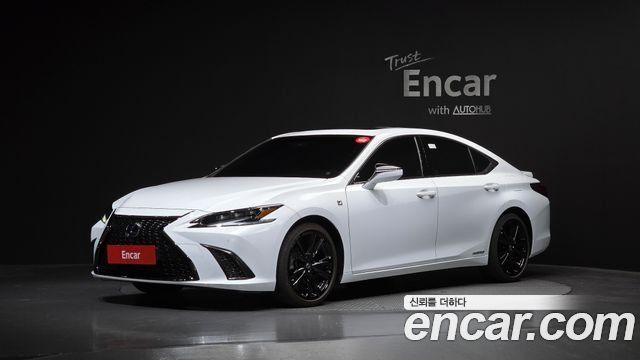 Lexus ES 2021