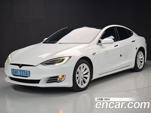 Tesla Model S 2019