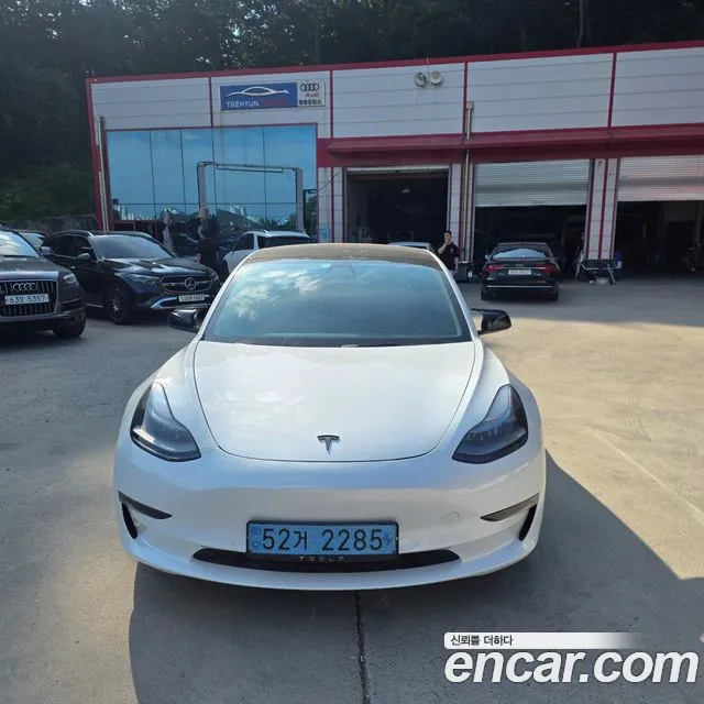 Tesla Model 3 2022