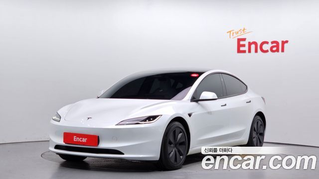 Tesla Model 3 2024