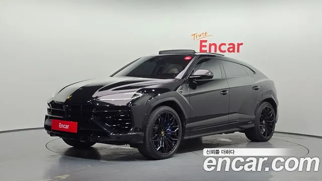 Lamborghini Urus 2025